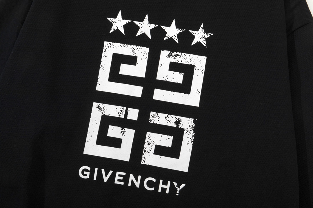 【GIVENCHY  公式旗艦店】ジバンシー 丸首の衛衣 スウェットご好評に付き再入荷！