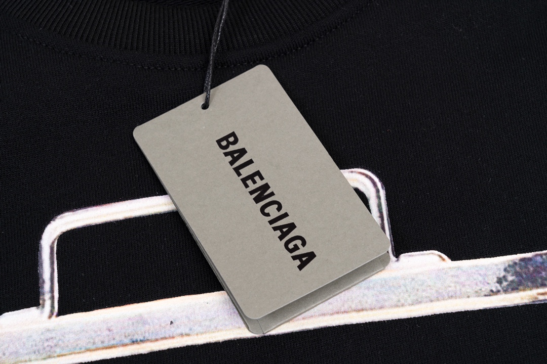 【2024】【BALENCIAGA 公式旗艦店】バレンシアガ 丸首の衛衣 スウェット ご好評に付き再入荷！