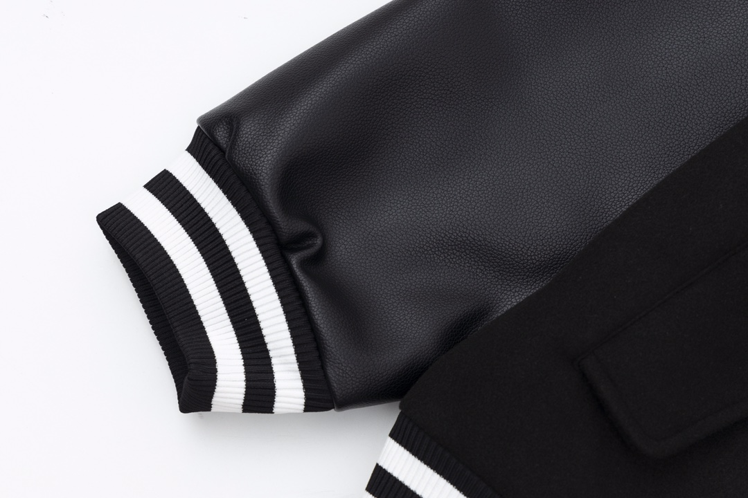 【DIOR  公式旗艦店】ディオールベースボールジャケット 好評に付き再入荷！