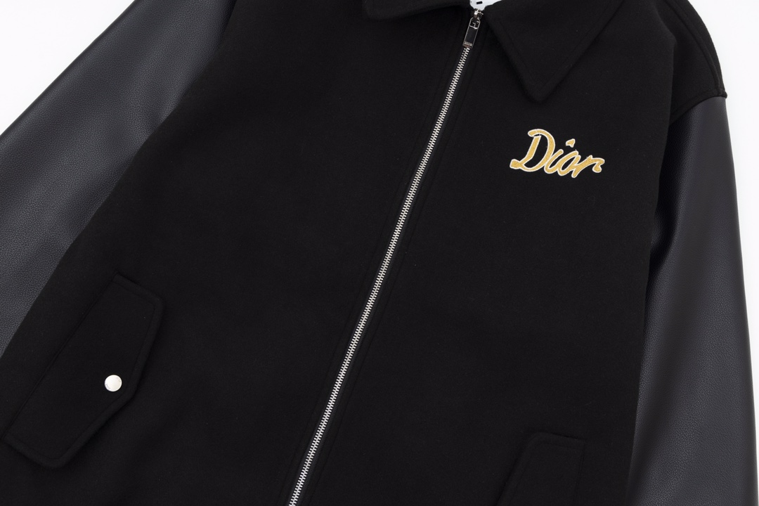 【DIOR  公式旗艦店】ディオールベースボールジャケット 好評に付き再入荷！