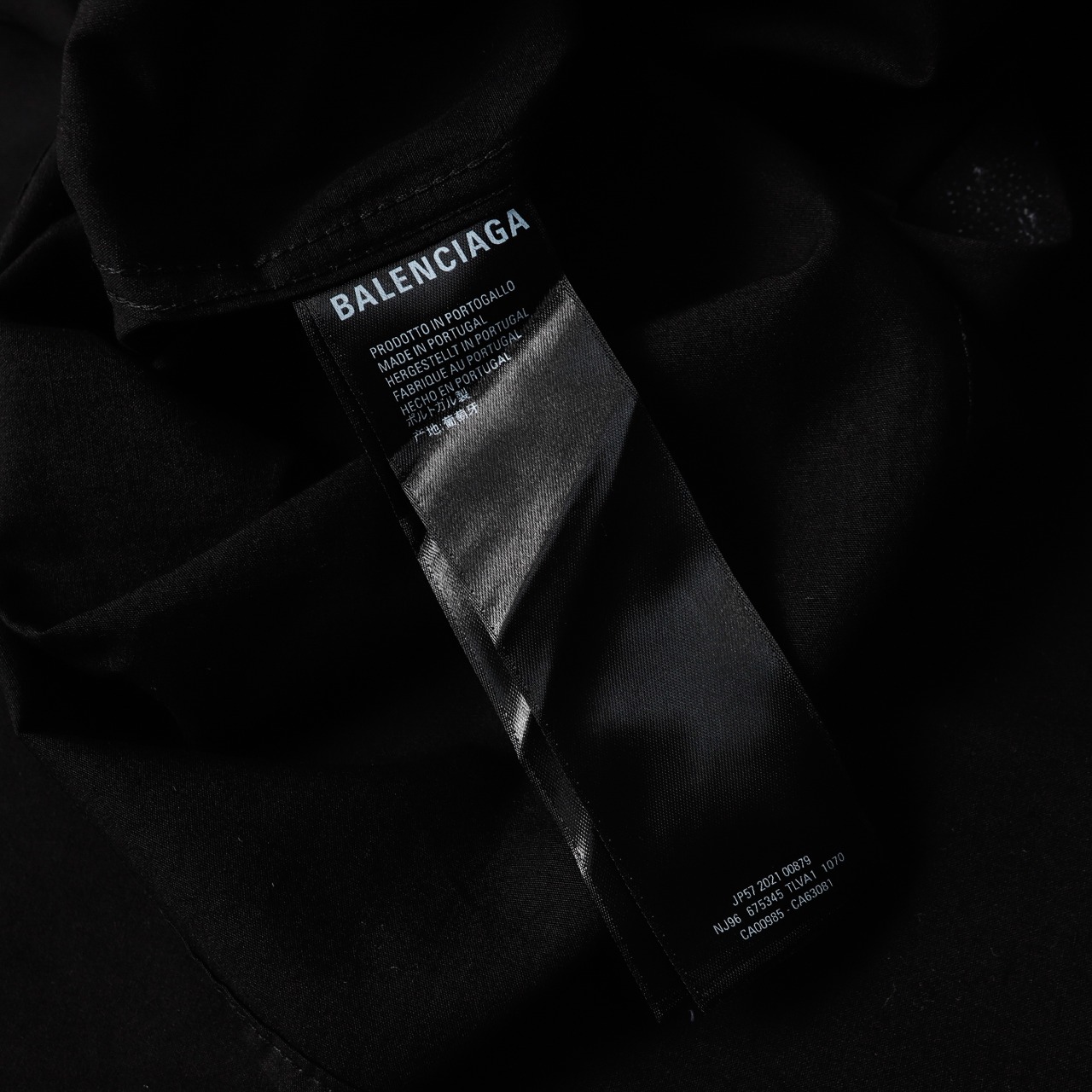 【2024】【 BALENCIAGA   公式旗艦店】 バレンシアガ   シャツ  ご好評に付き再入荷！