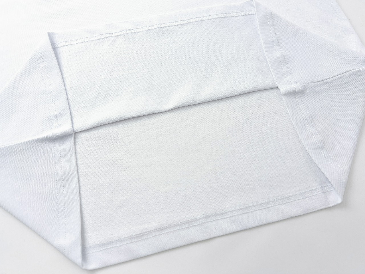 【2024】【LOUIS VUITTON  公式旗艦店】ルイヴィトン   Tシャツ ご好評に付き再入荷！