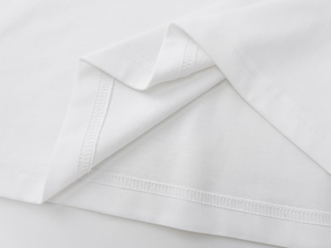 【DIOR  公式旗艦店】ディオール  Tシャツ ご好評に付き再入荷！