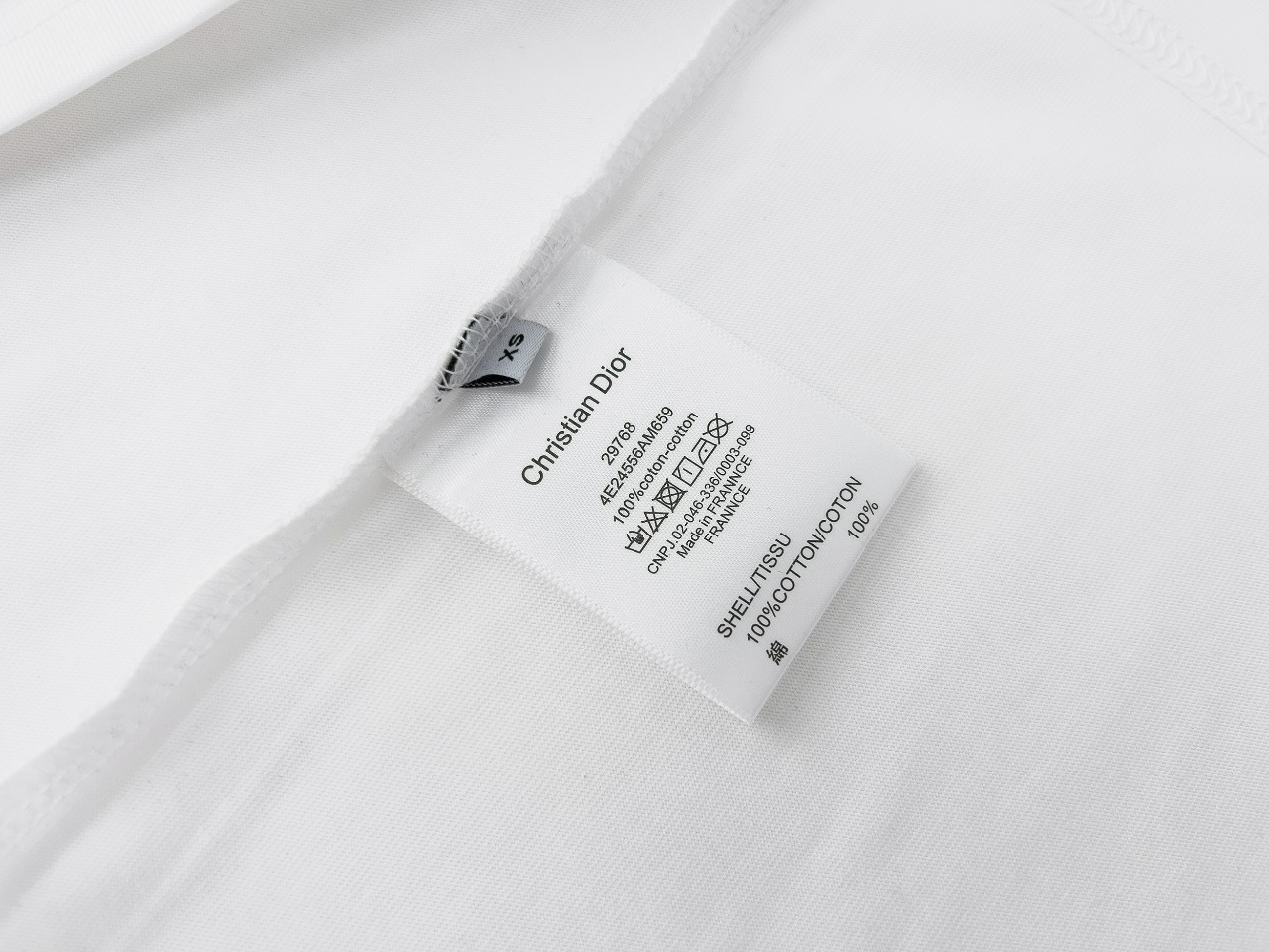 【DIOR  公式旗艦店】ディオール  Tシャツ ご好評に付き再入荷！