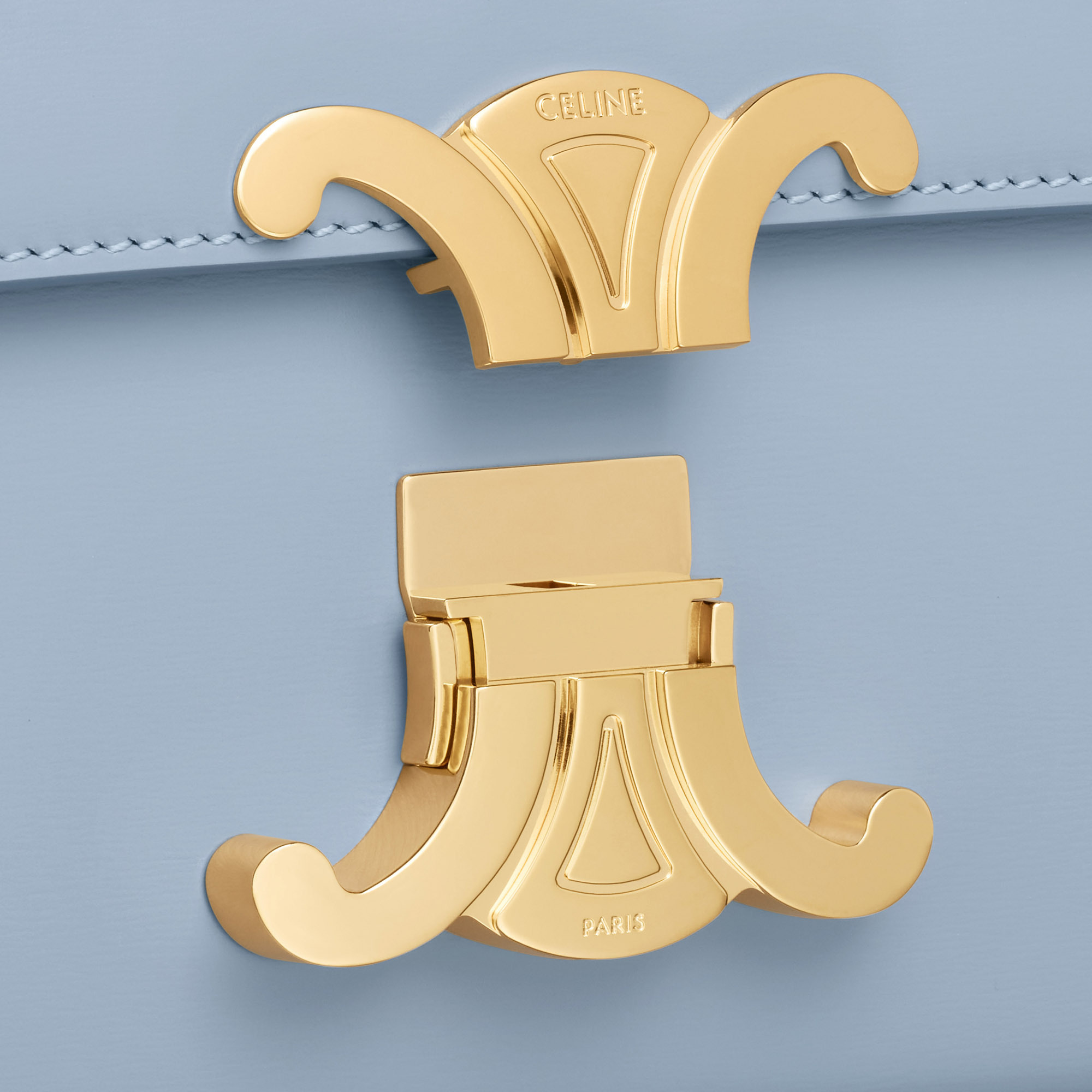 新作 CELINE♪ トリオンフ ショルダーバッグ カーフスキン