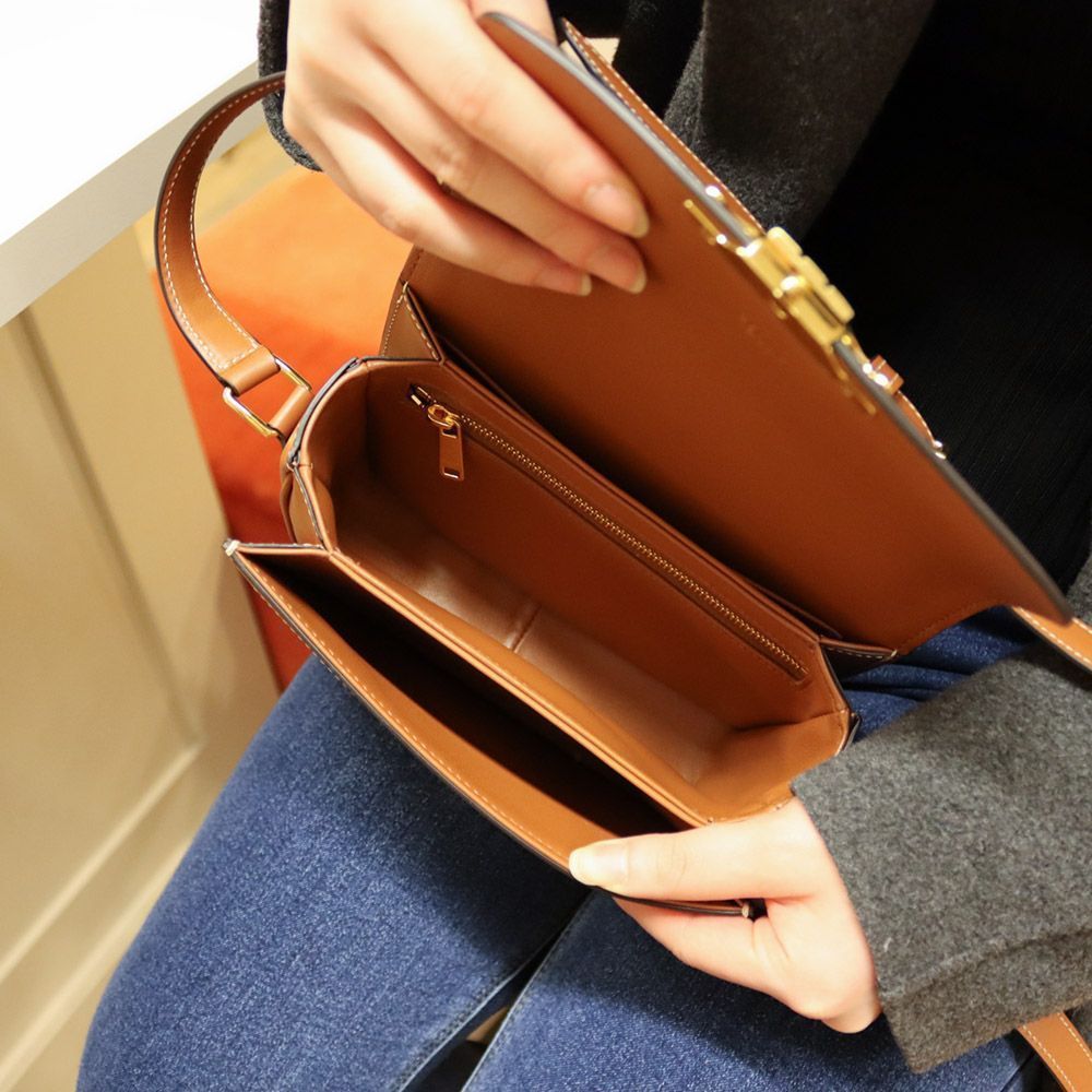 人気☆CELINE ティーン トリオンフ キャンバス