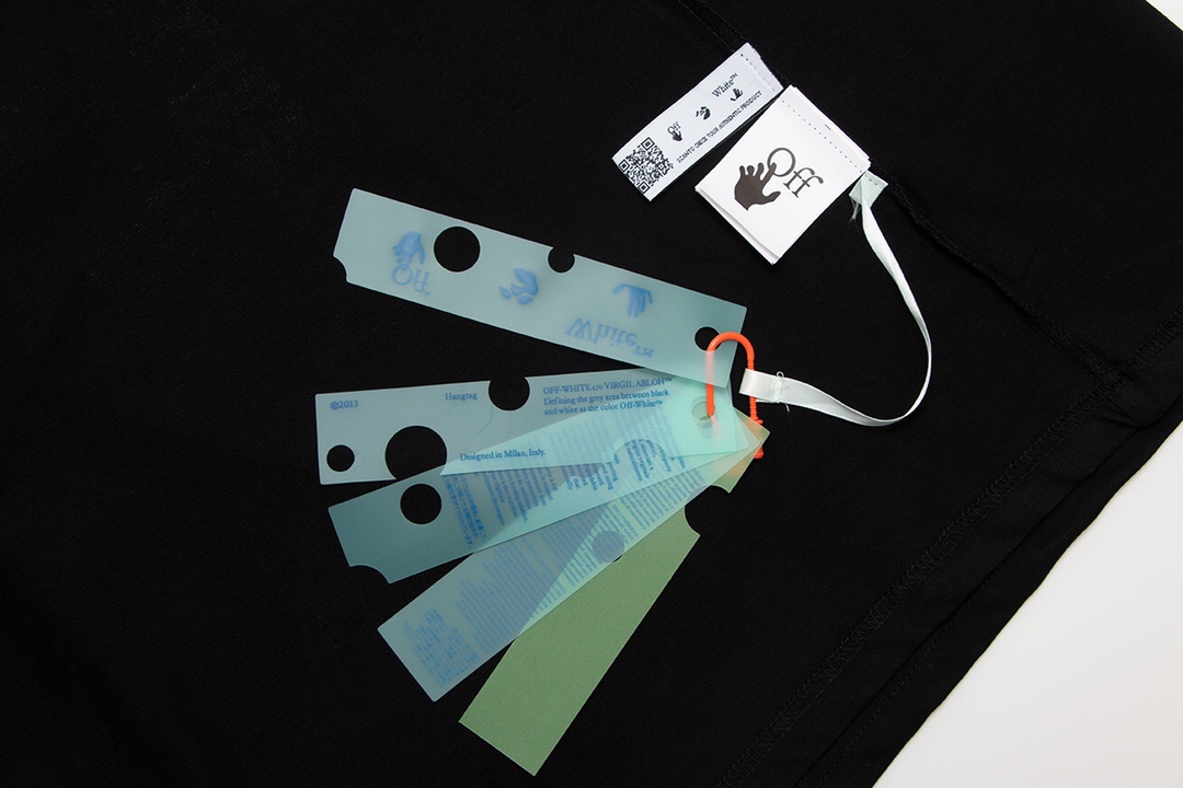 【OFF-WHITE  公式旗艦店】オフホワイト    Tシャツご好評に付き再入荷！