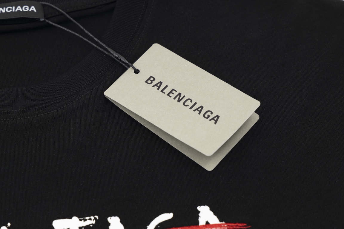 【BALENCIAGA  公式旗艦店】 バレンシアガ    Tシャツご好評に付き再入荷！