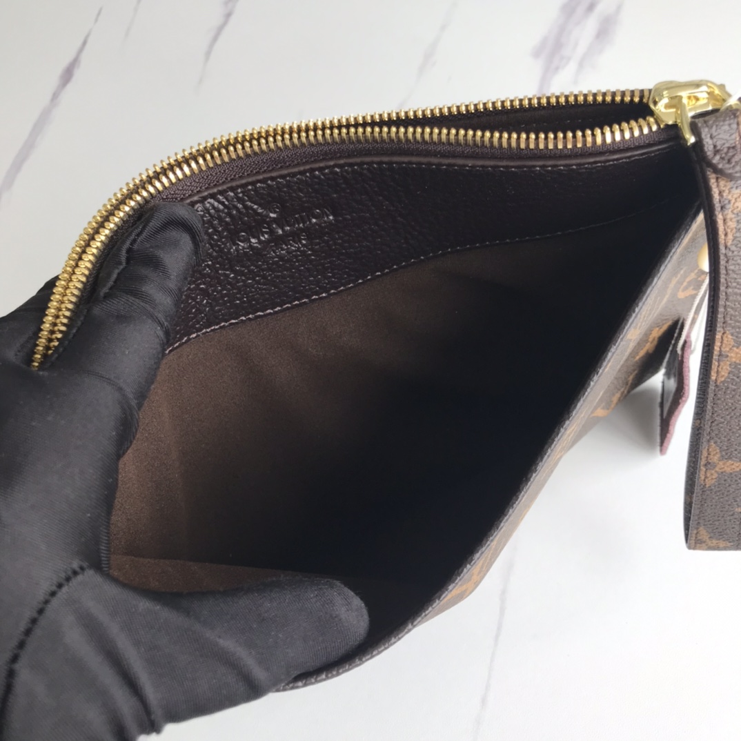 【LOUIS VUITTON公式 旗艦店】ルイヴィトン  クラッチバッグ   当日出荷 好評に付き再入荷！24*17cm