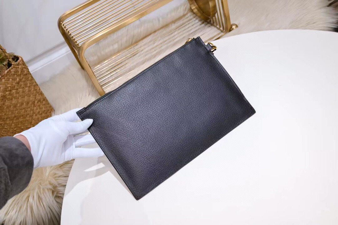【GUCCI 公式 旗艦店】クッチ  クラッチバッグ 当日出荷 好評に付き再入荷！28*20CM