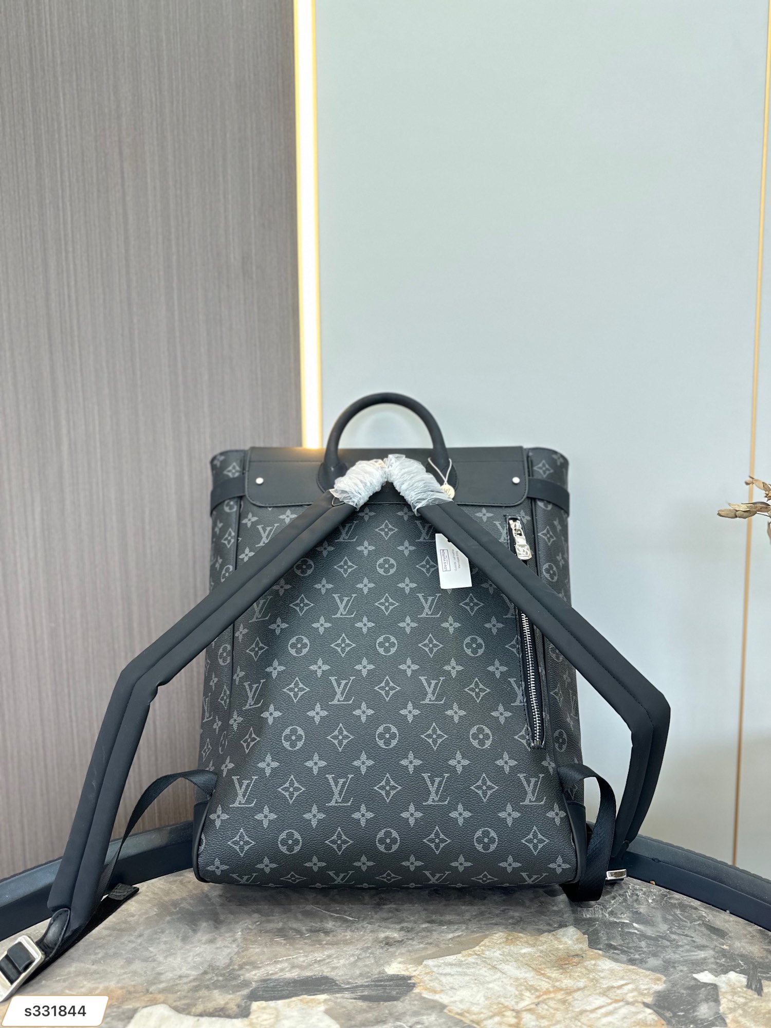 【2024】【 LOUIS VUITTON公式 旗艦店】ルイヴィトン   リュックサック   当日出荷 好評に付き再入荷！32*42CM