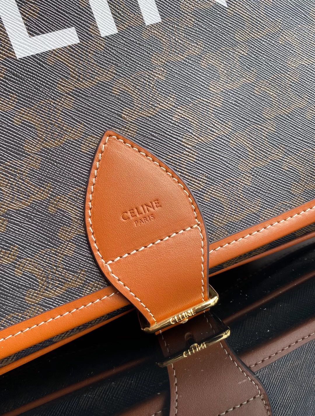 【CELINE 公式 旗艦店】セリーヌ  ショルダーバッグ   出荷 好評に付き再入荷！31*24*9CM