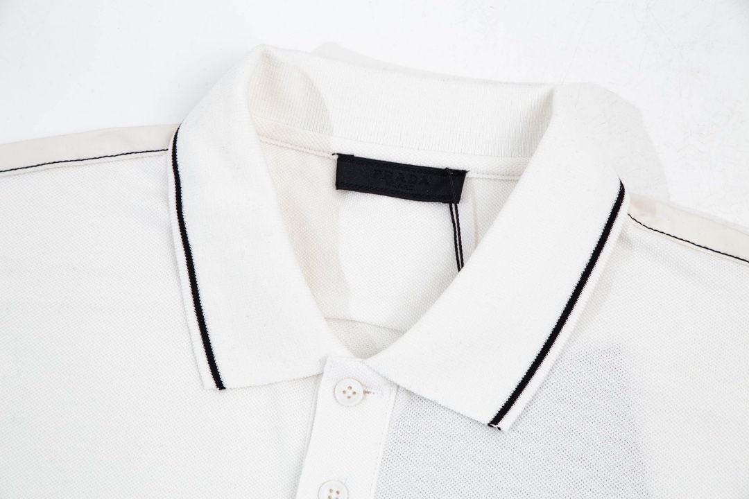 【2024】【 PRADA  公式旗艦店】プラダ    Tシャツ ご好評に付き再入荷！