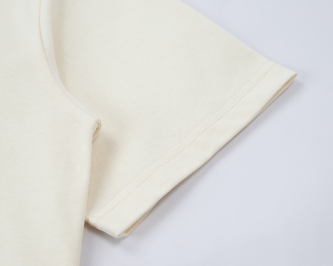 【2024】【LOUIS VUITTON  公式旗艦店】ルイヴィトン   Tシャツ ご好評に付き再入荷！