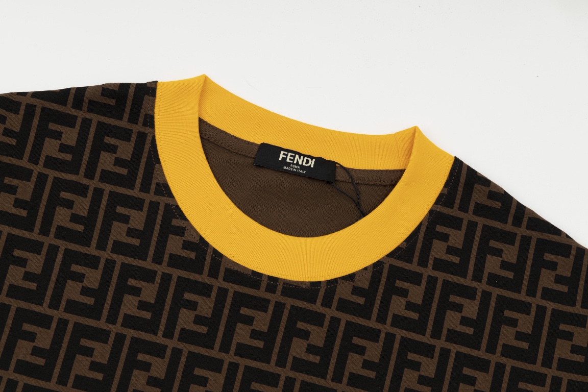 【FENDI  公式旗艦店】フェンディ   Tシャツ ご好評に付き再入荷！