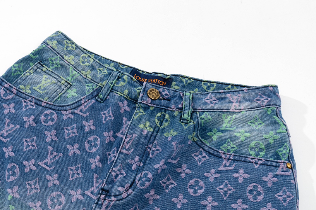 【2024】LV【LOUIS VUITTON   公式旗艦店】ルイヴィトン    ショートパンツ  ご好評に付き再入荷！