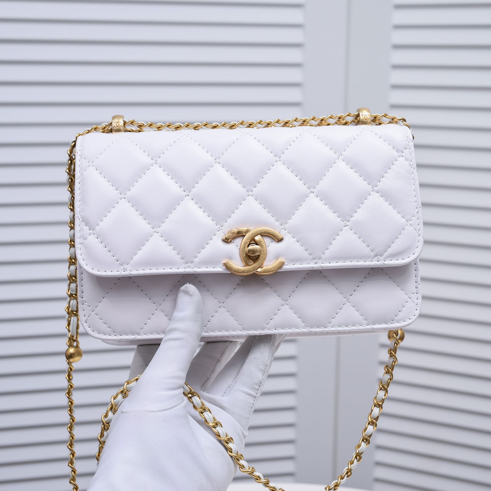【CHANEL 公式旗艦店】シャネル   ショルダーバッグ   当日出荷 好評に付き再入荷！23*14*8CM