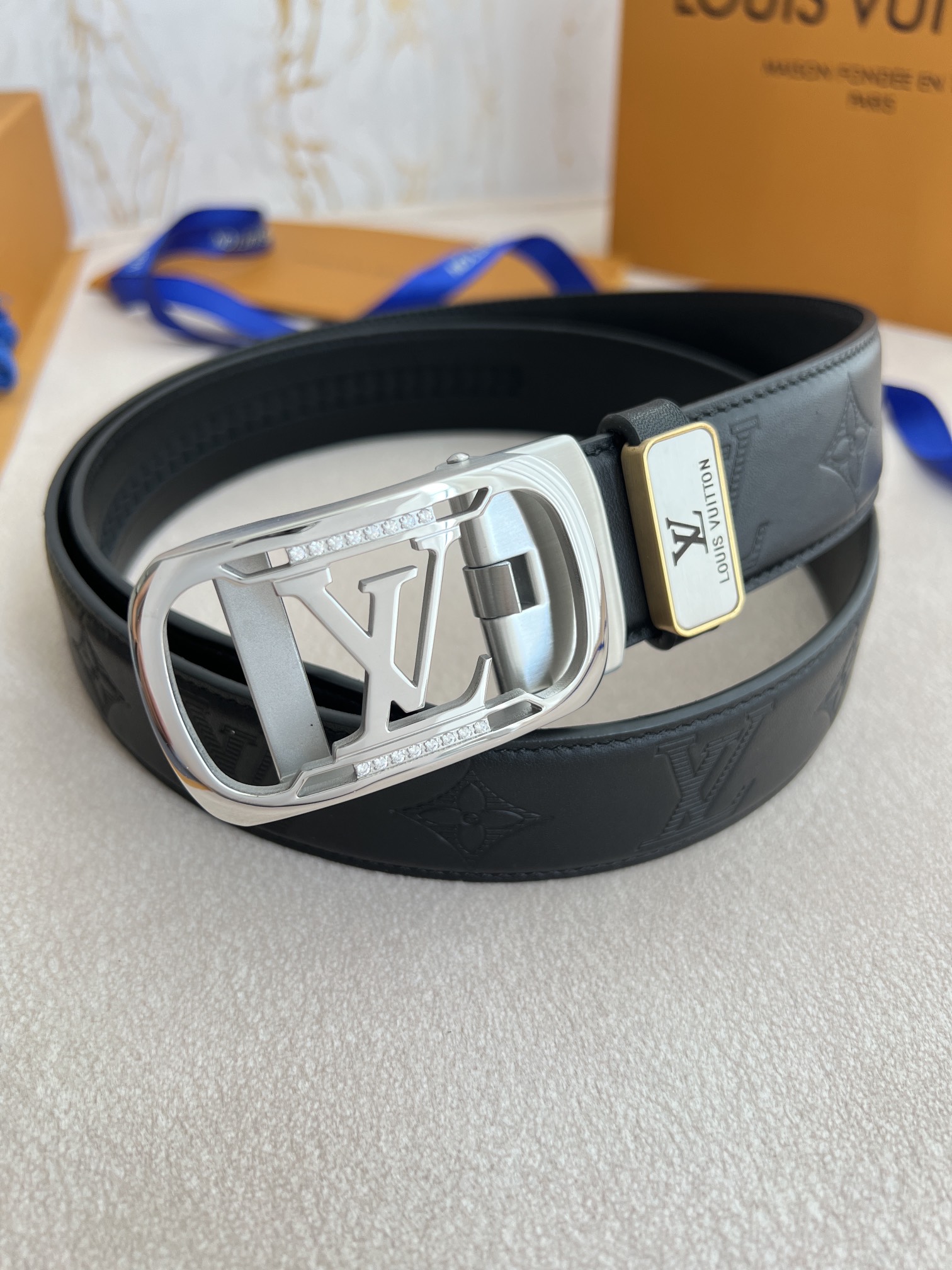 【2024】LV【 LOUIS VUITTON】(ルイヴィトン) 3.5cmベルト メンズ