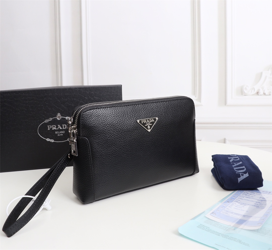 【2024】【PRADA   公式 旗艦店】プラダ  クラッチバッグ当日出荷 好評に付き再入荷！24*14*5CM