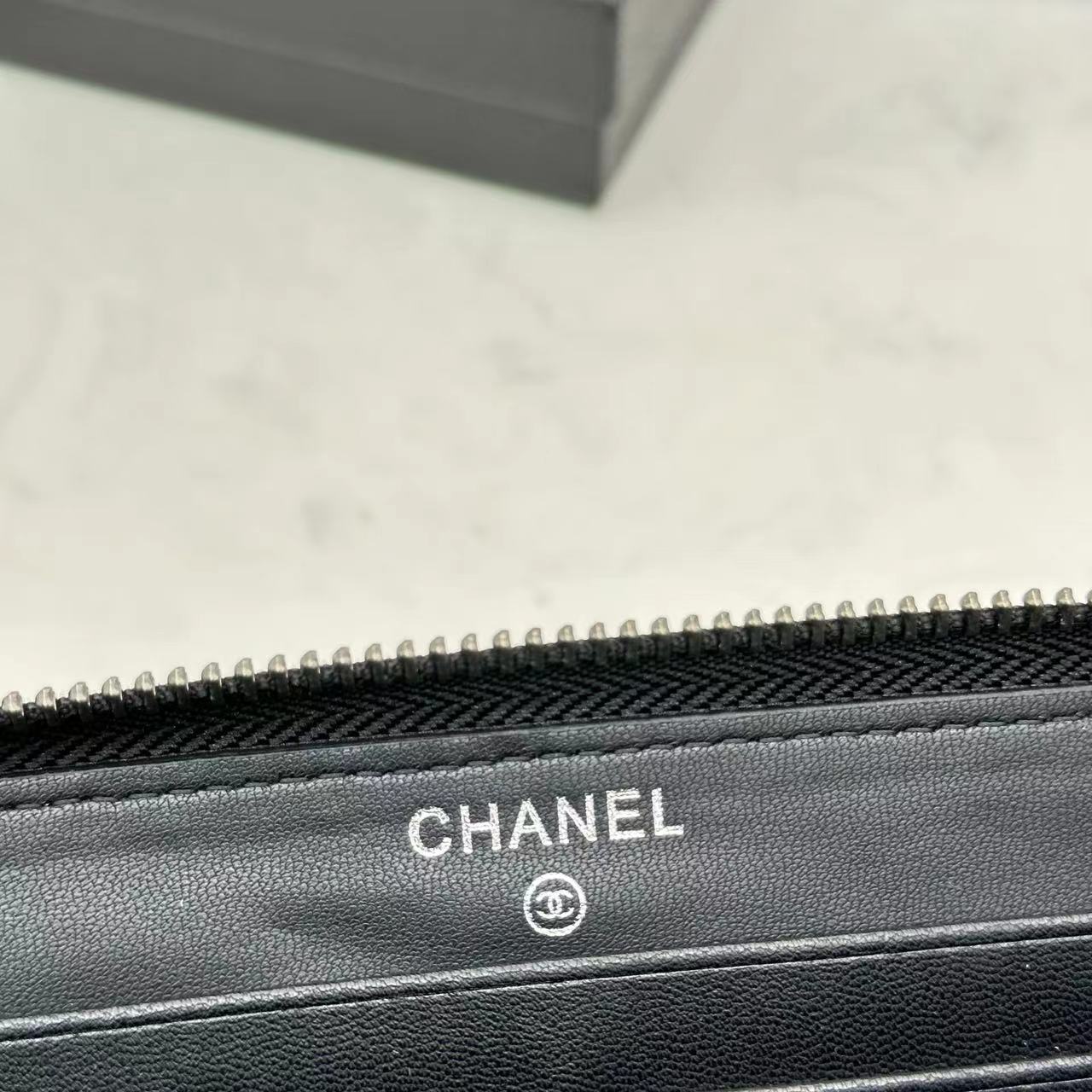 【CHANEL公式 旗艦店】シャネル 財布 当日出荷 好評に付き再入荷！19CM