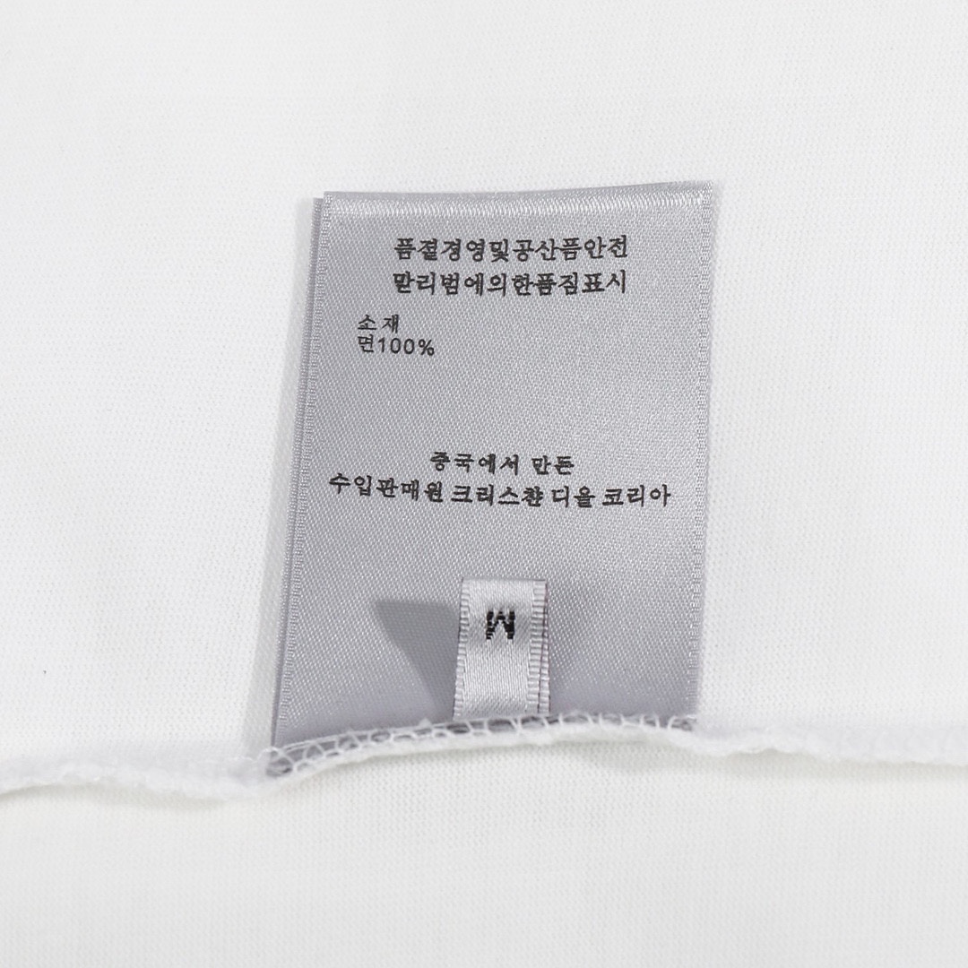 【DIOR  公式旗艦店】ディオール   Tシャツ ご好評に付き再入荷！