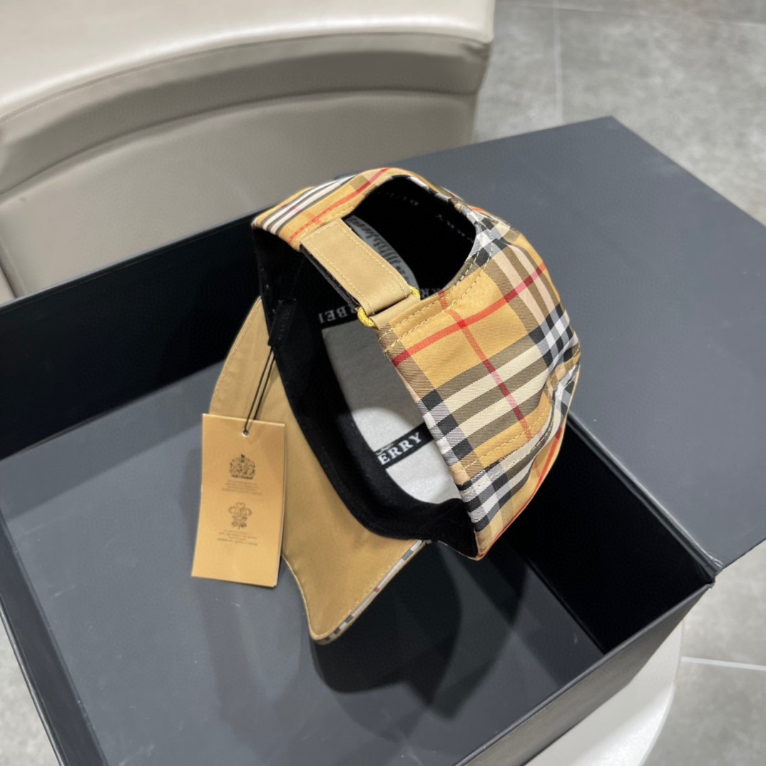 【2024】【BURBERRY  バーバリー】【数量限定】 野球帽 / ハット