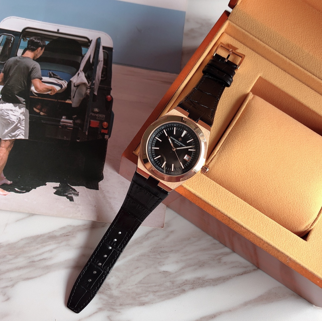 【2024】VACHERON  CONSTANTIN (ヴァシュロン・コンスタンタン)  腕時計42MM