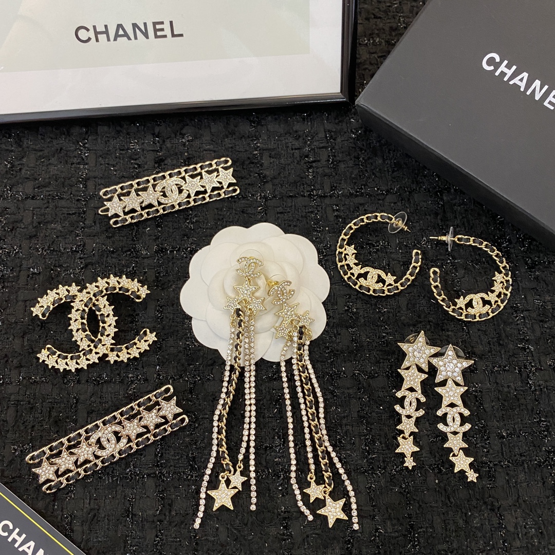 【2024】【CHANEL 】 シャネル   ファッションスタイルのイヤリング