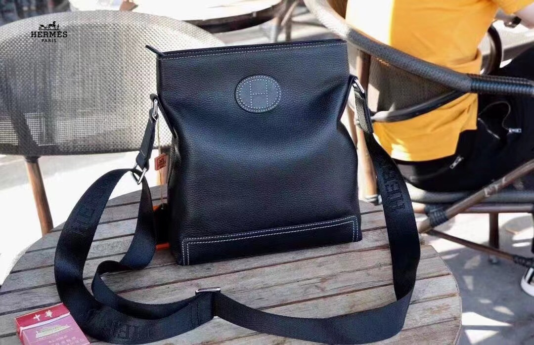 【2024】【HERMES   公式 旗艦店】エルメス  ショルダーバッグ 当日出荷 好評に付き再入荷！24*27*5.5CM