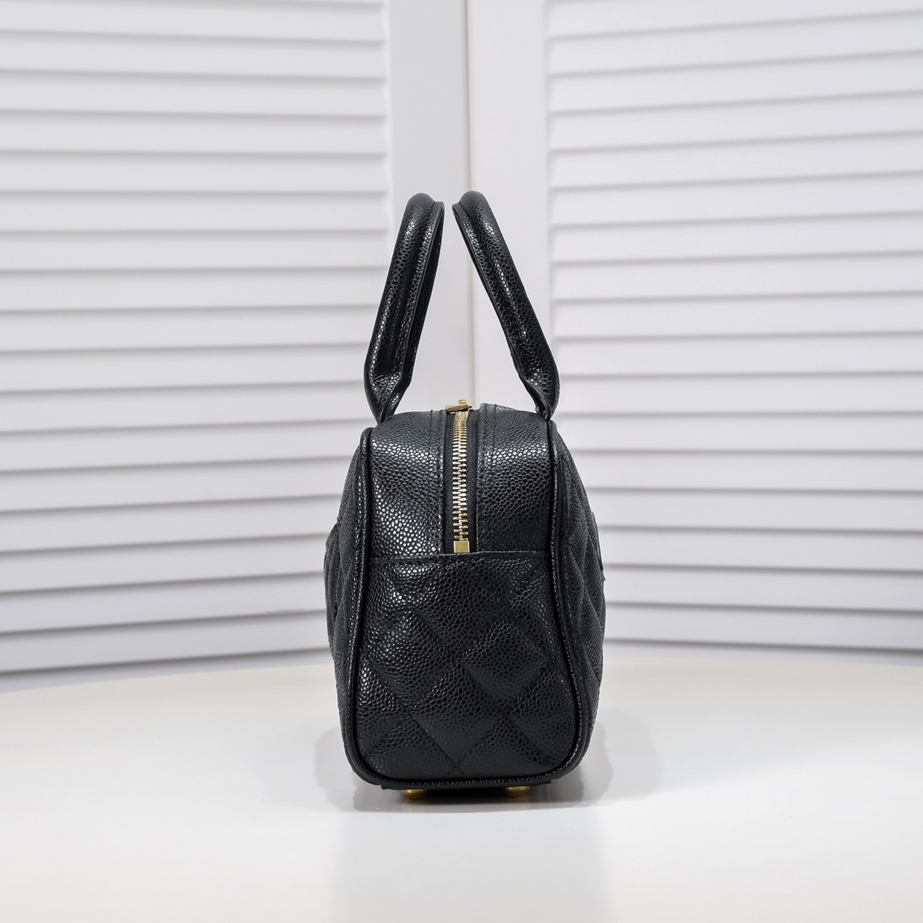 【CHANEL 公式旗艦店】シャネル   ハンドバッグ  当日出荷 好評に付き再入荷！25*14*9CM