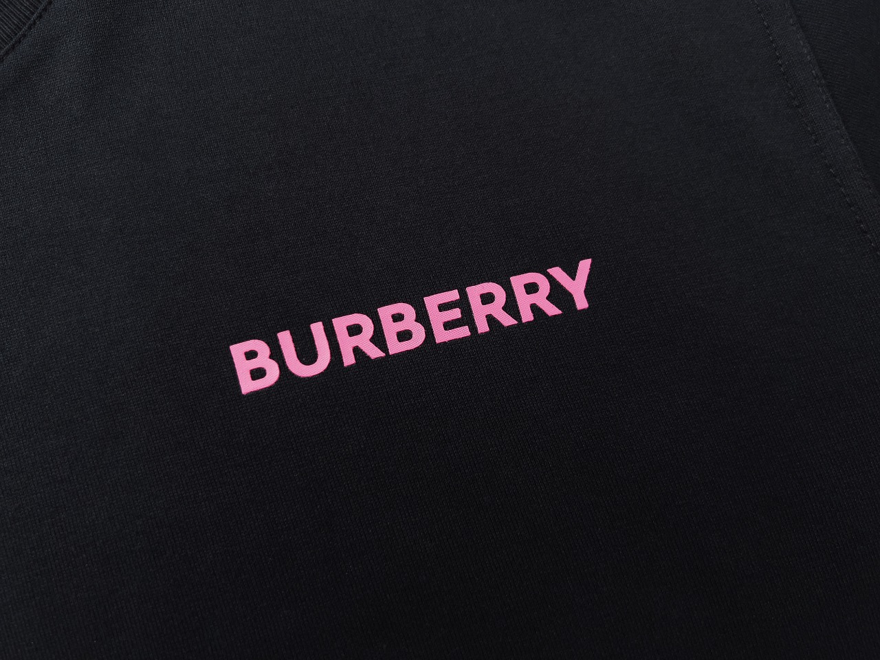 【2024】【BURBERRY 公式旗艦店】バーバリー   Tシャツ ご好評に付き再入荷！