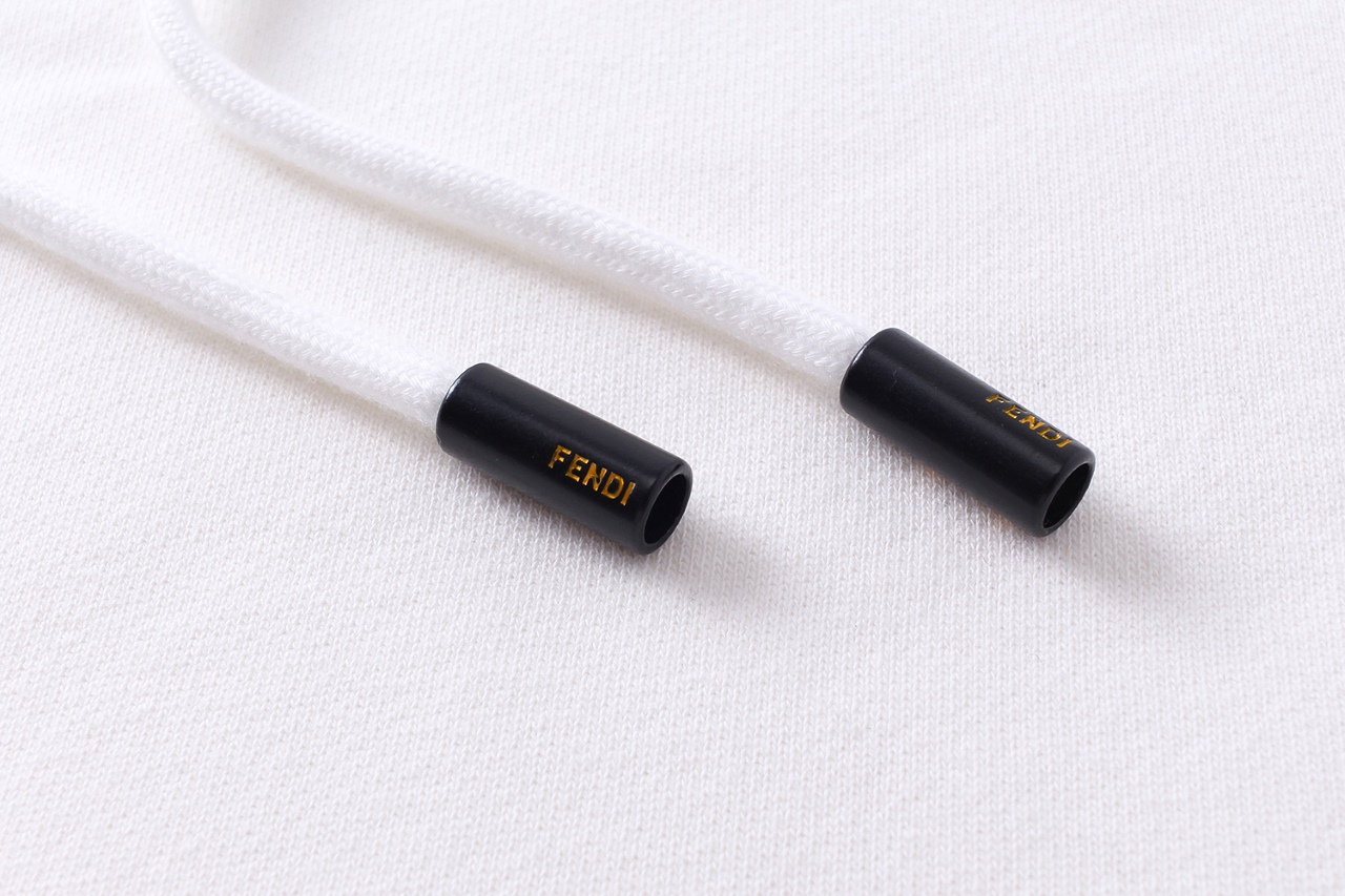 【FENDI  公式旗艦店】フェンディパーカー スウェット ご好評に付き再入荷！