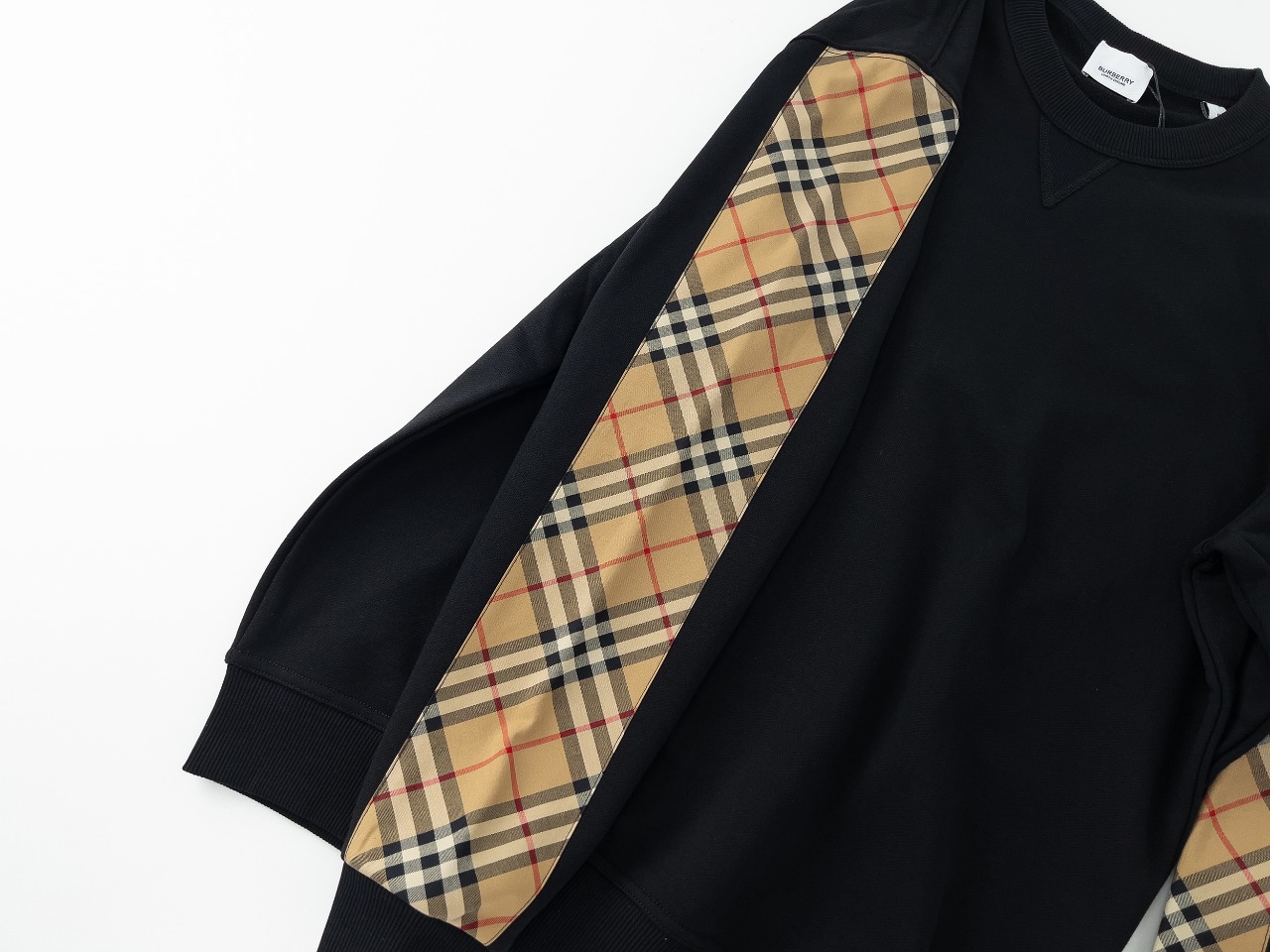 【2024】【BURBERRY  公式旗艦店】バーバリー丸首の衛衣 スウェットご好評に付き再入荷！