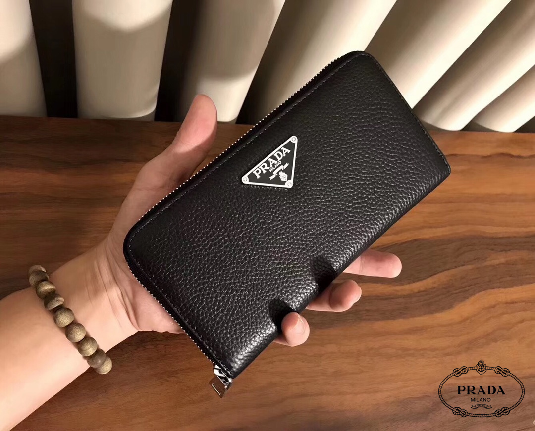 【2024】【PRADA  公式 旗艦店】プラダ  財布当日出荷 好評に付き再入荷！30*22*10CM