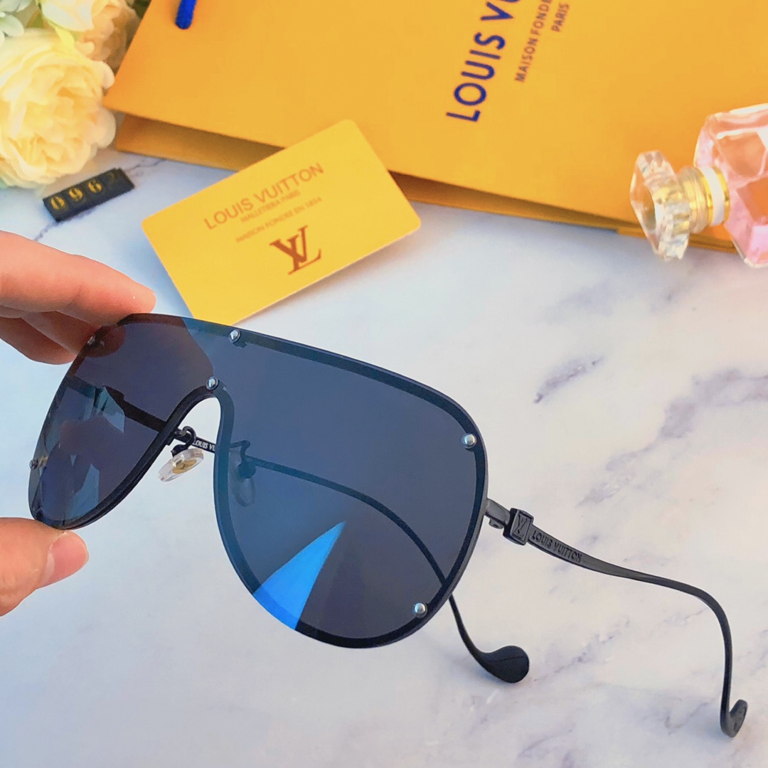 LOUIS VUITTON(ルイヴィトン ) サングラス