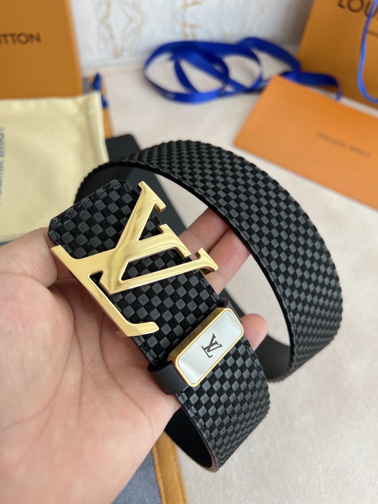【LOUIS VUITTON】(ルイヴィトン) 4.0cm   ベルト メンズ