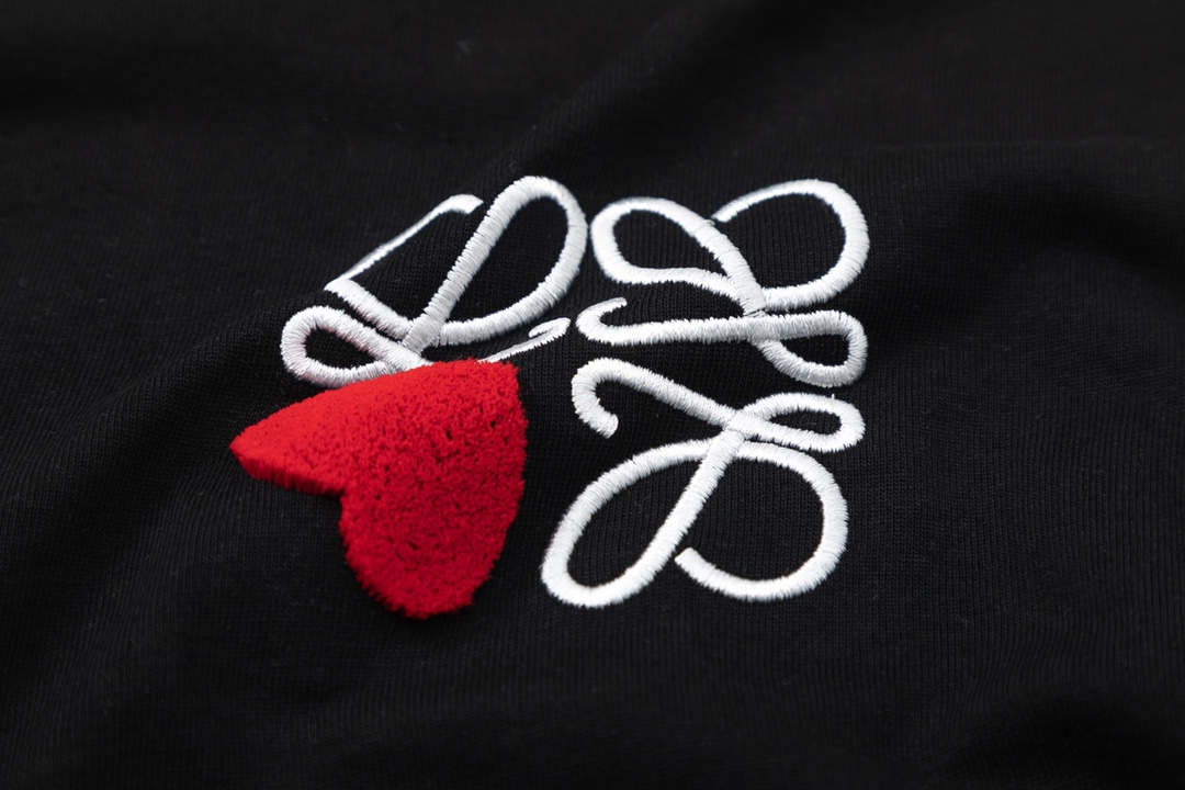 【2024】【LOEWE 公式旗艦店】ロエベ    Tシャツご好評に付き再入荷！