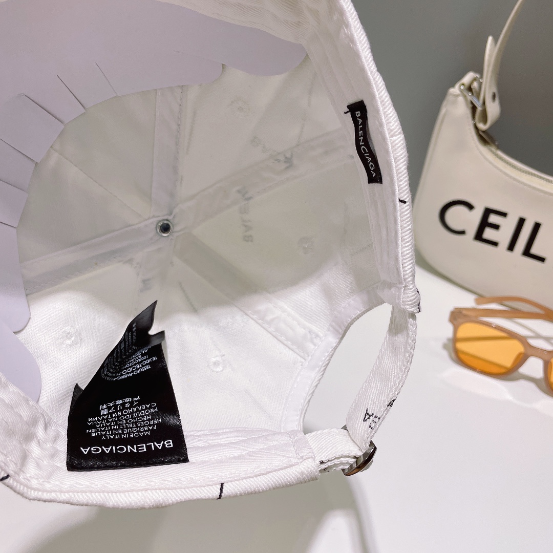 【BALENCIAGA バレンシアガ】【数量限定】 野球帽 / ハット