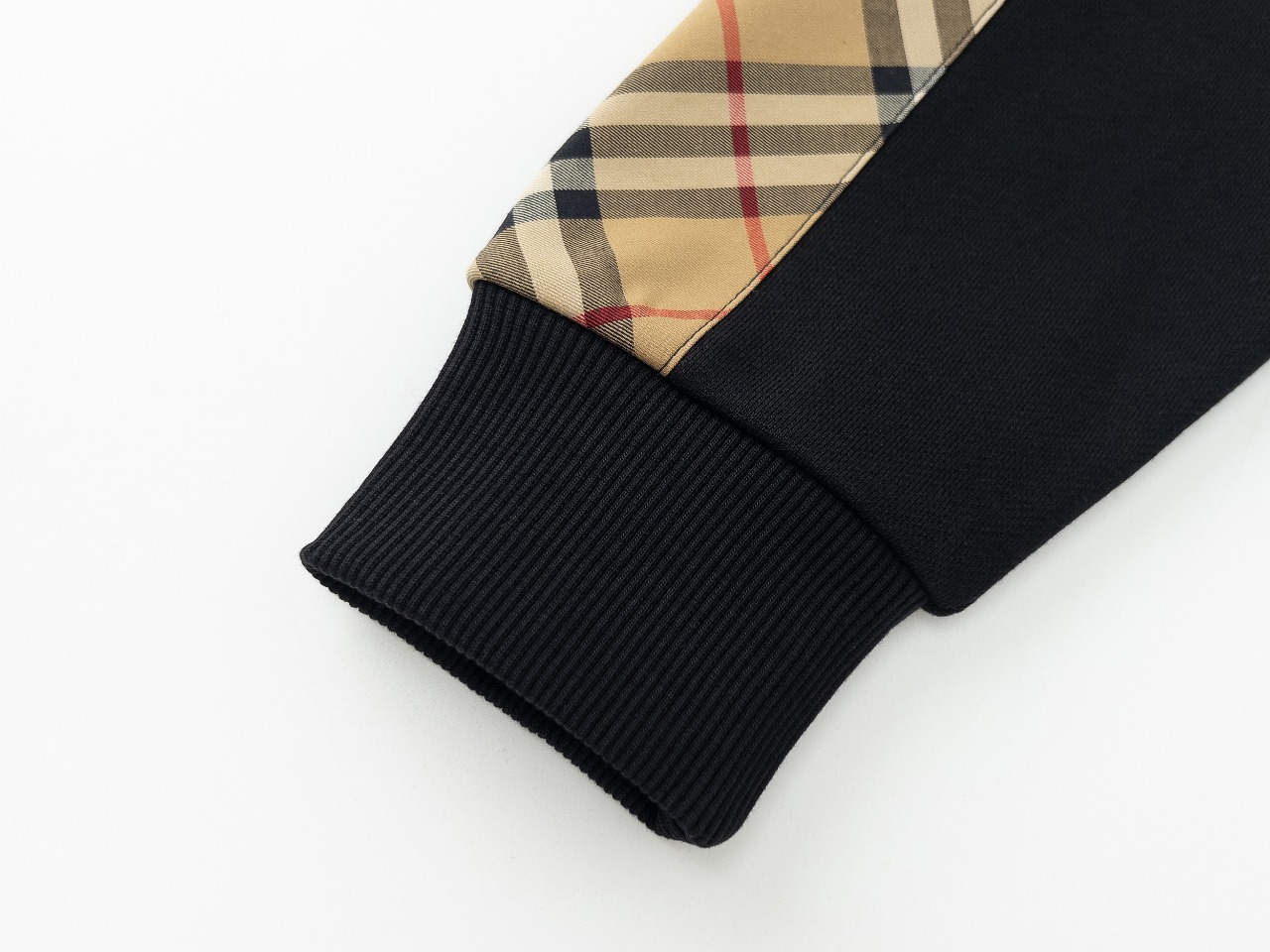 【2024】【BURBERRY  公式旗艦店】バーバリー丸首の衛衣 スウェットご好評に付き再入荷！