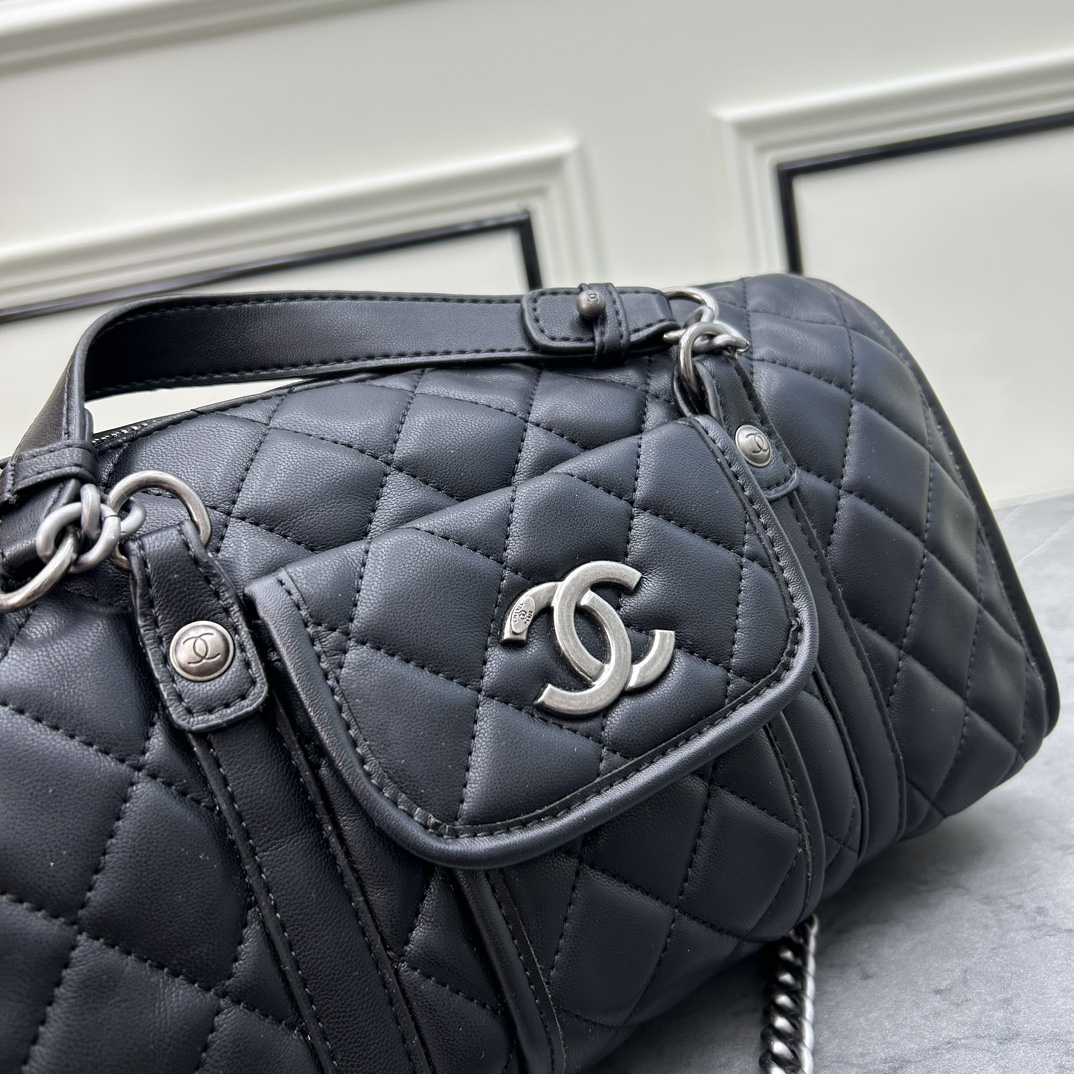 【2024】【CHANEL公式 旗艦店】シャネル 旅行かばん 当日出荷 好評に付き再入荷！32*19*14CM