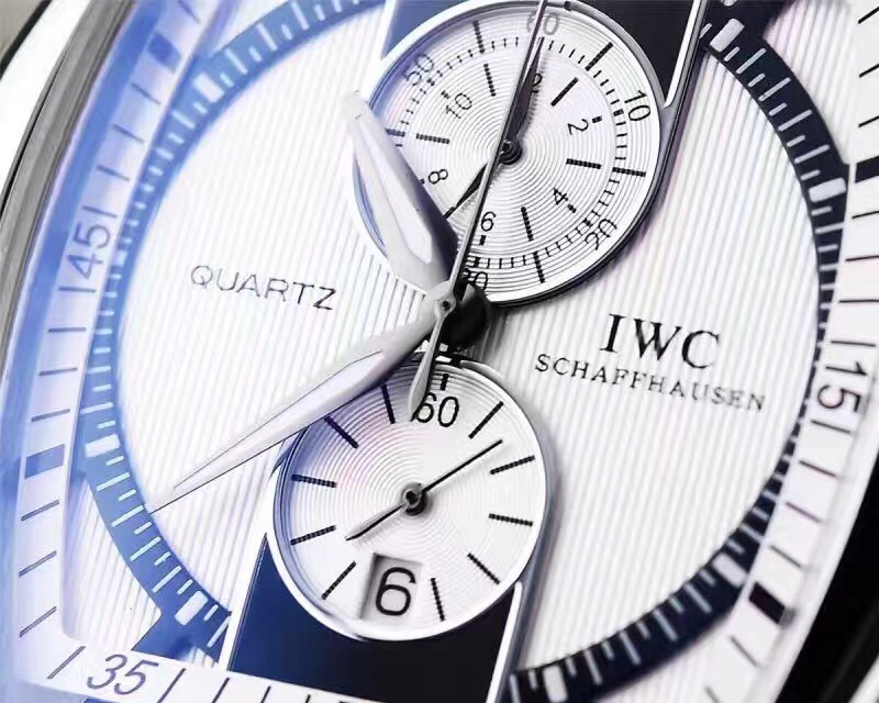 IWC  ( IWC)  腕時計  56*52MM