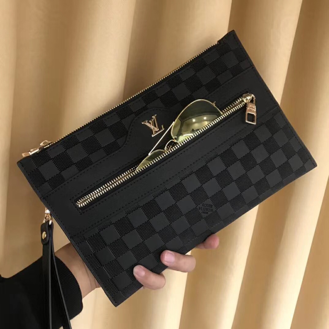 【LOUIS VUITTON 公式旗艦店】ルイヴィトン  クラッチバッグ  当日出荷 好評に付き再入荷！28*18*1CM