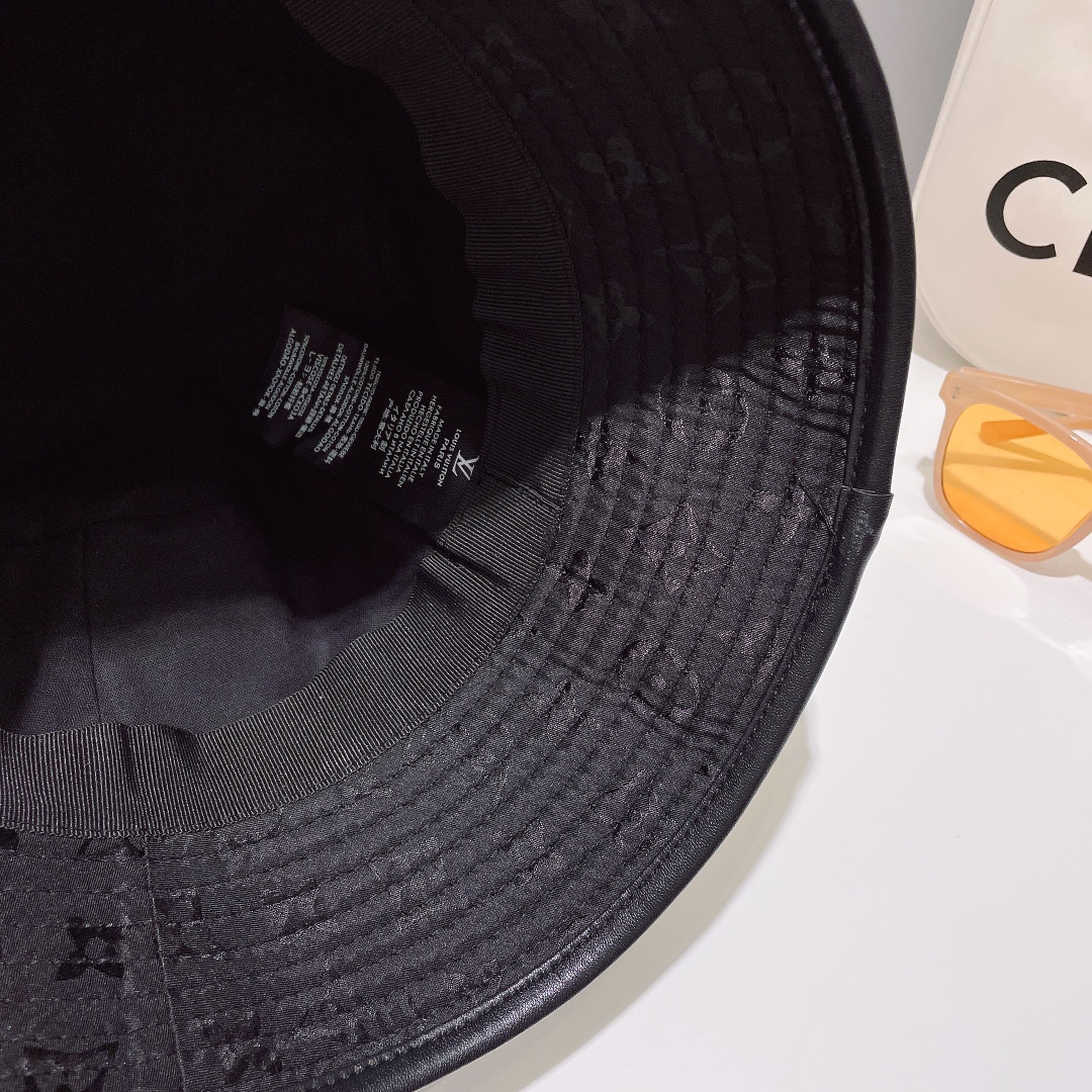 LOUIS VUITTON( ルイヴィトン)フィッシャーマンズハット