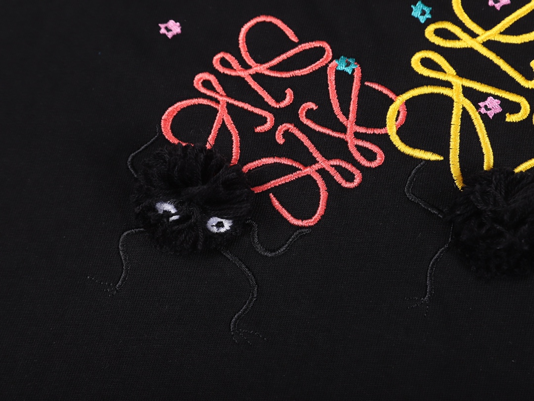 【LOEWE  公式旗艦店】ロエベ   Tシャツ ご好評に付き再入荷！