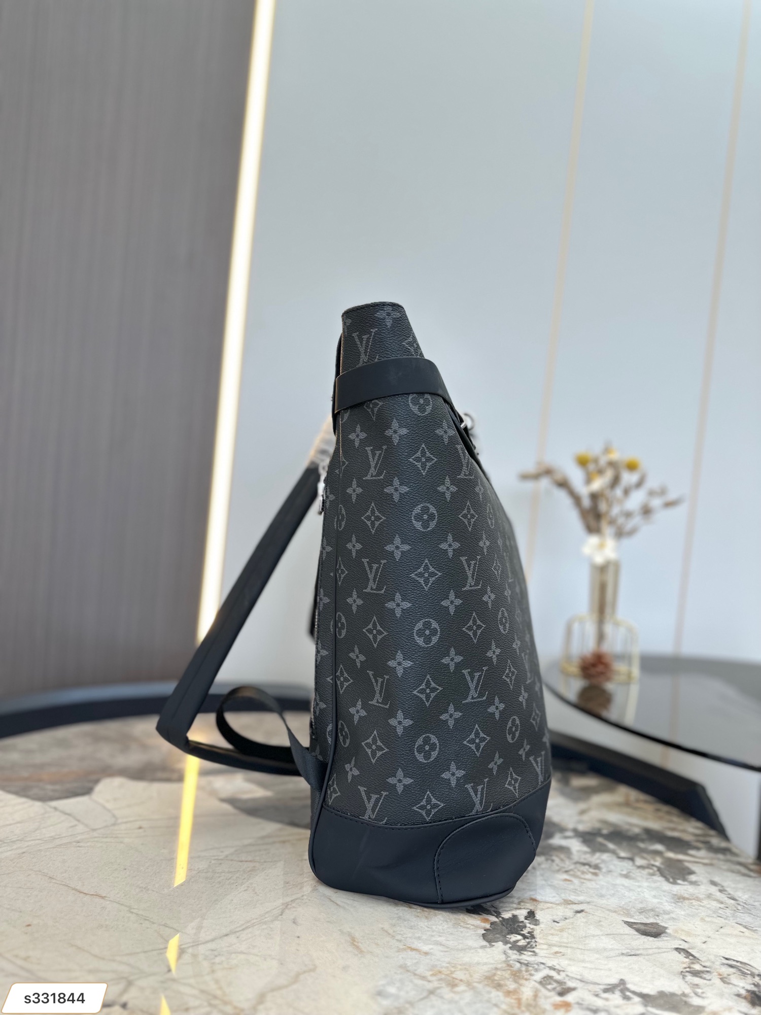 【2024】【 LOUIS VUITTON公式 旗艦店】ルイヴィトン   リュックサック   当日出荷 好評に付き再入荷！32*42CM