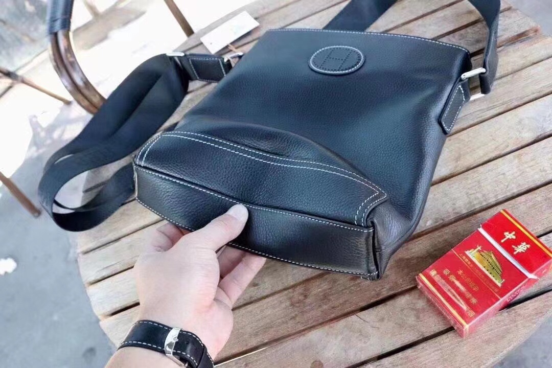 【2024】【HERMES   公式 旗艦店】エルメス  ショルダーバッグ 当日出荷 好評に付き再入荷！24*27*5.5CM