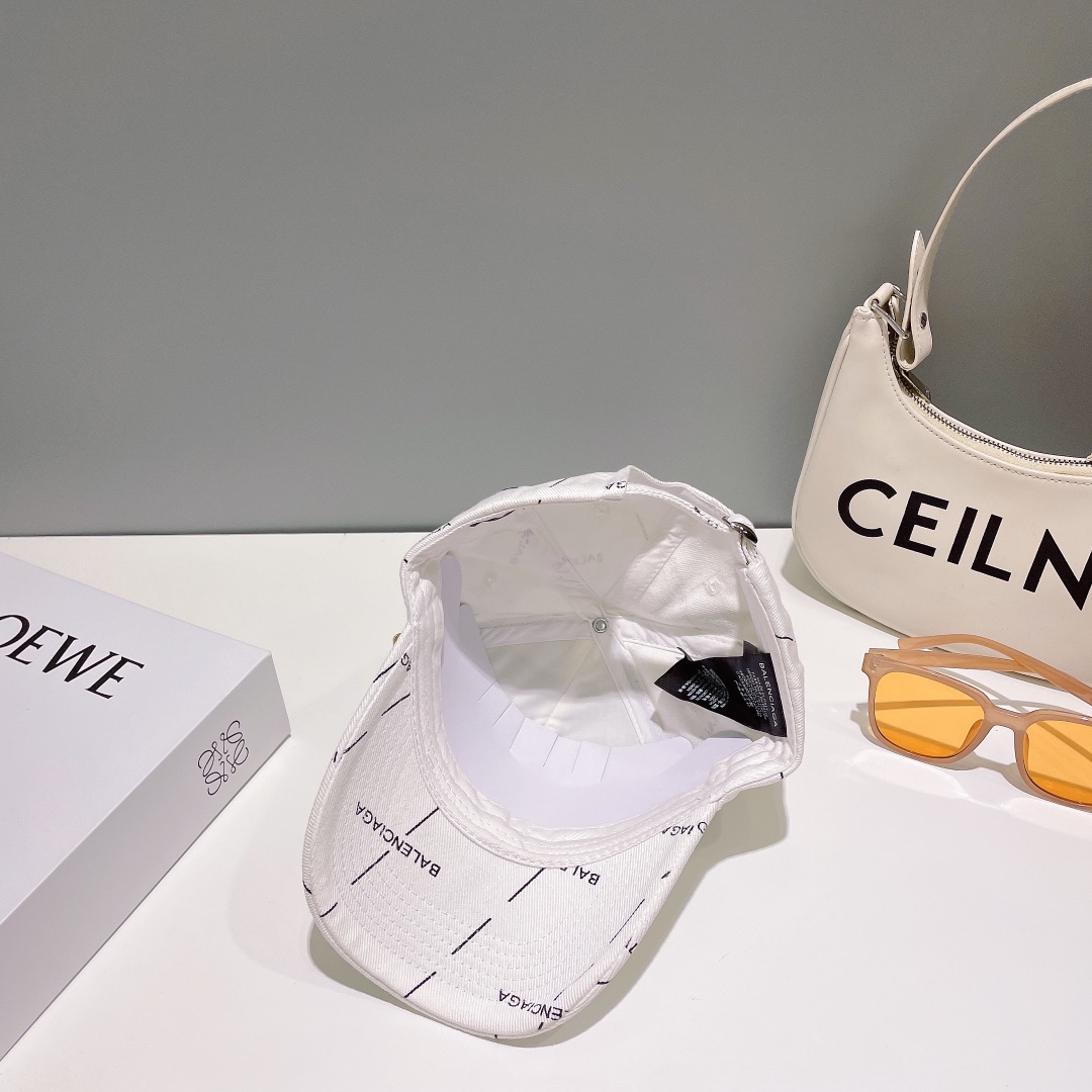 【BALENCIAGA バレンシアガ】【数量限定】 野球帽 / ハット