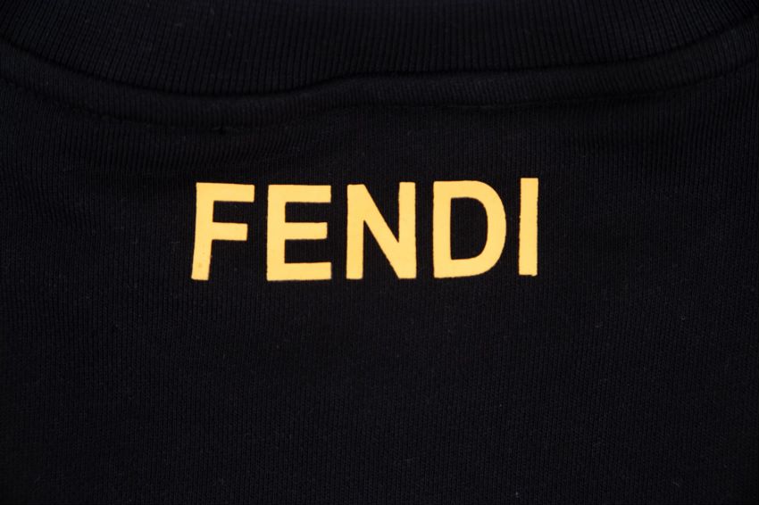 【FENDI  公式旗艦店】フェンディ丸首の衛衣 スウェット ご好評に付き再入荷！