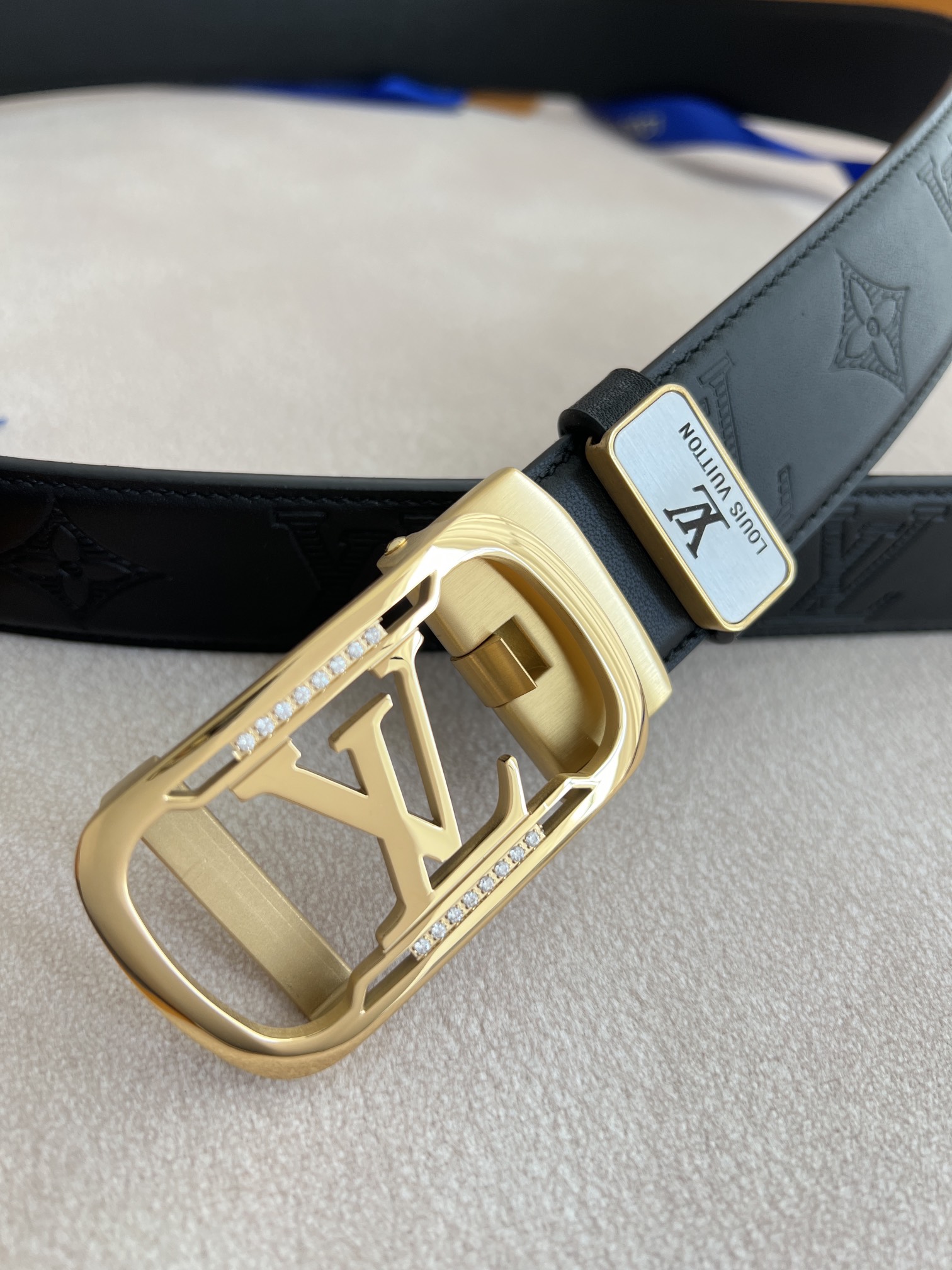 【2024】LV【 LOUIS VUITTON】(ルイヴィトン) 3.5cmベルト メンズ