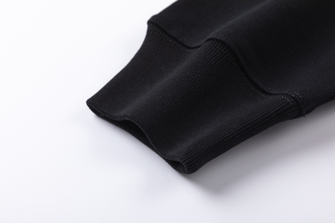 【BURBERRY  公式旗艦店】バーバリー  パーカー スウェットご好評に付き再入荷！